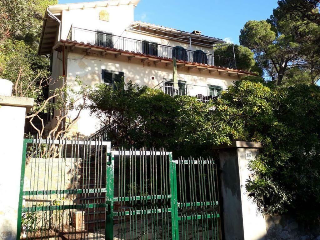 Appartement Casa Al Mare Livorno à Quercianella Extérieur photo